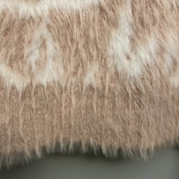 Mink Pink sweater NWT - Picture 5 of 6